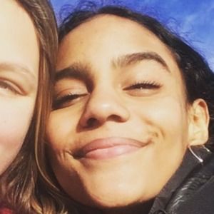 Meet your Posher, Crystal